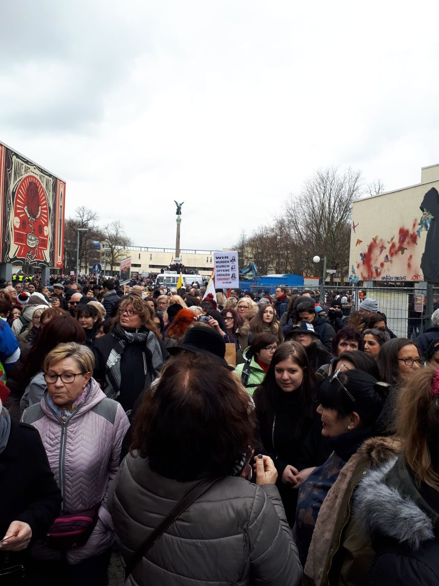 2018 02 17 Frauenmarsch in Berlin 01